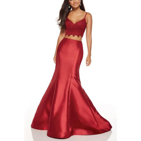 ALYCE PARIS Women's Wine Lace Croptop Mikado Mermaid Two-Piece Gown Size 000 - Picture 1 of 11